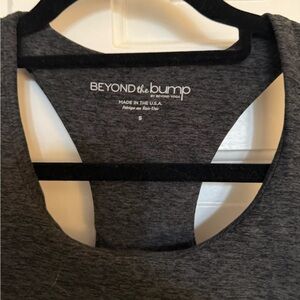 Beyond Yoga Black Charcoal Maternity Tank - Small